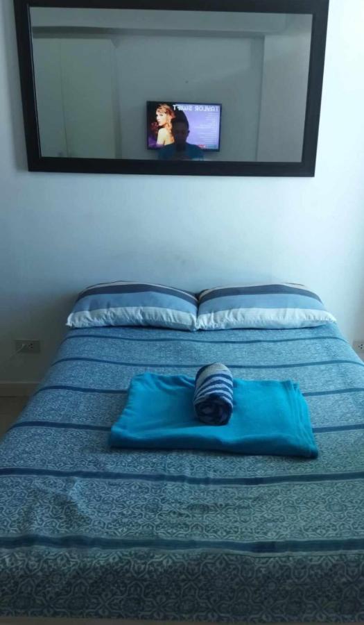 Sm Bicutan Rooms By M Manila Exterior photo